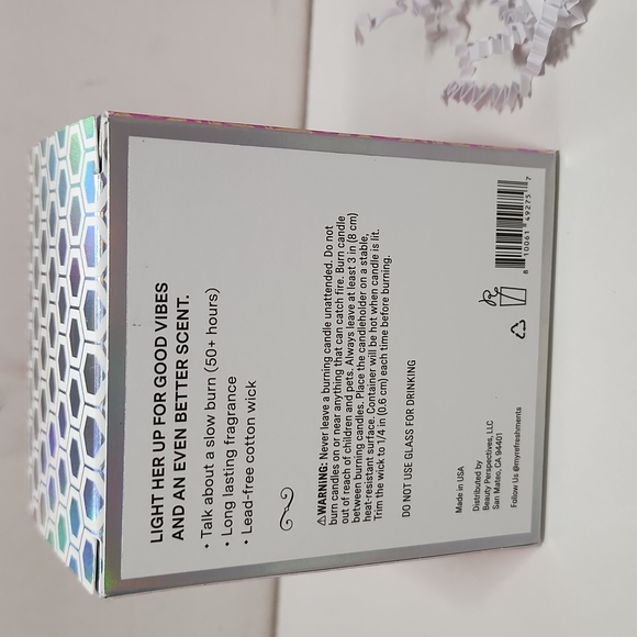 Refreshments It’s A Vibe Candle Berry Bouquet Floral Rose Holographic - Picture 3 of 3